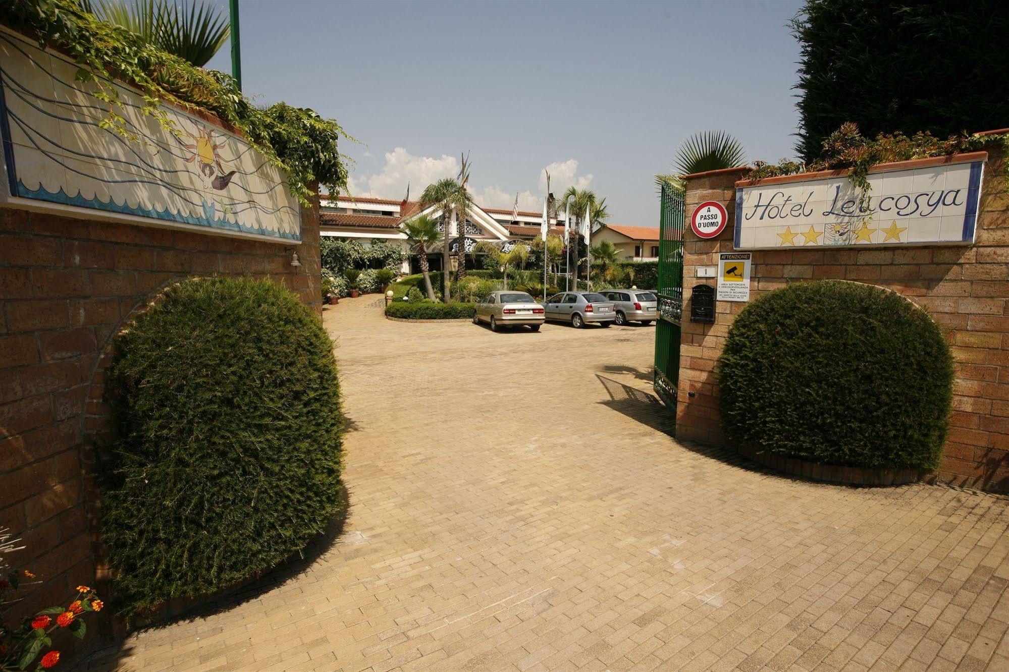 Hotel Leucosya Marina Di Casal Velino Exterior foto